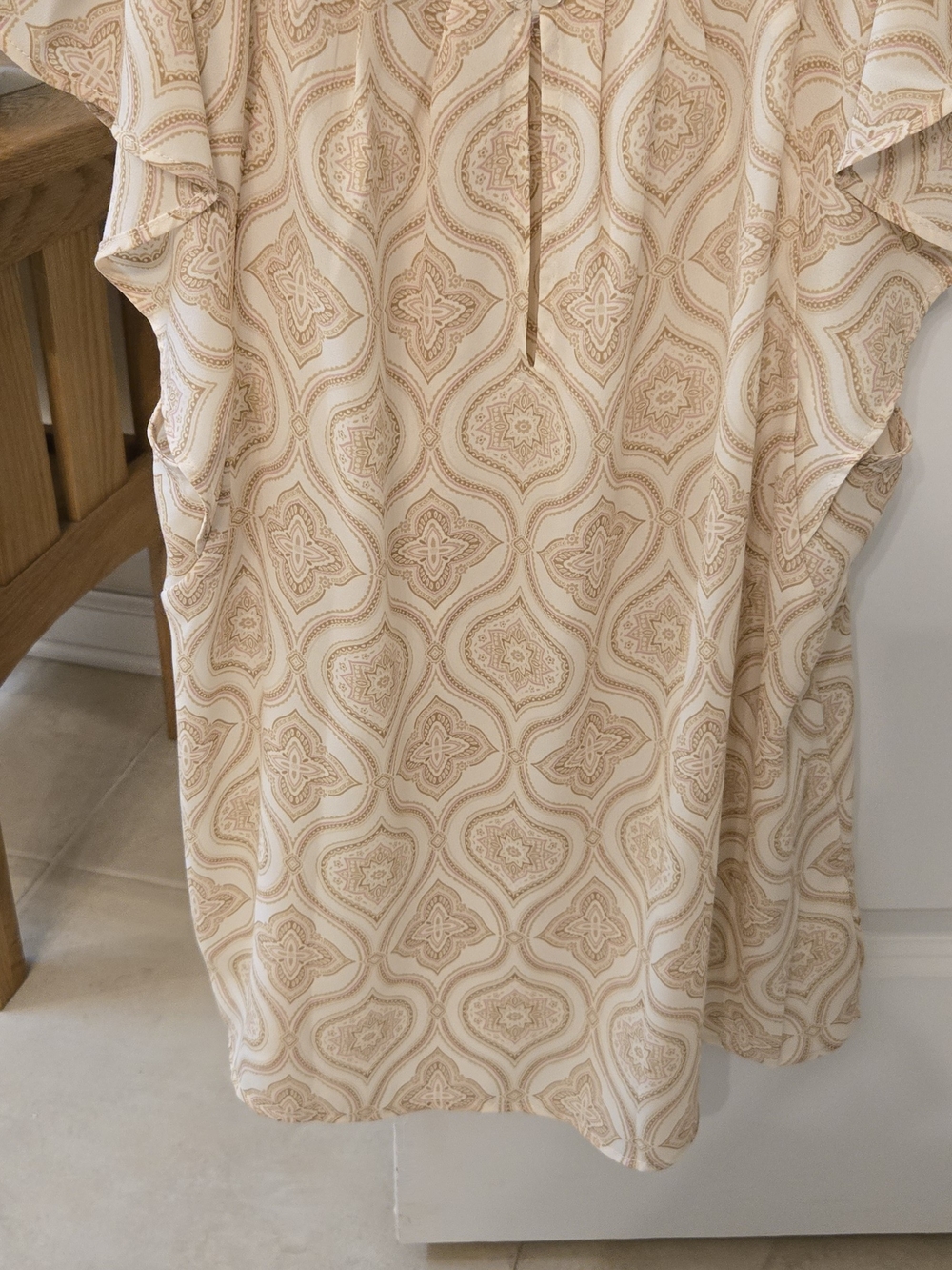 LOFT Floral Flutter Sleeve Blouse
